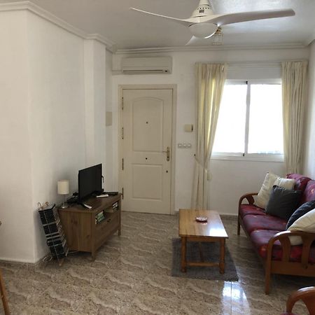Torrevieja, La Torreta Ground Floor Apartment With Large Private Patio Garden ภายนอก รูปภาพ