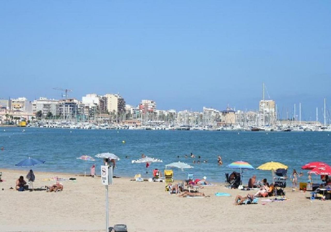 Torrevieja, La Torreta Ground Floor Apartment With Large Private Patio Garden ภายนอก รูปภาพ
