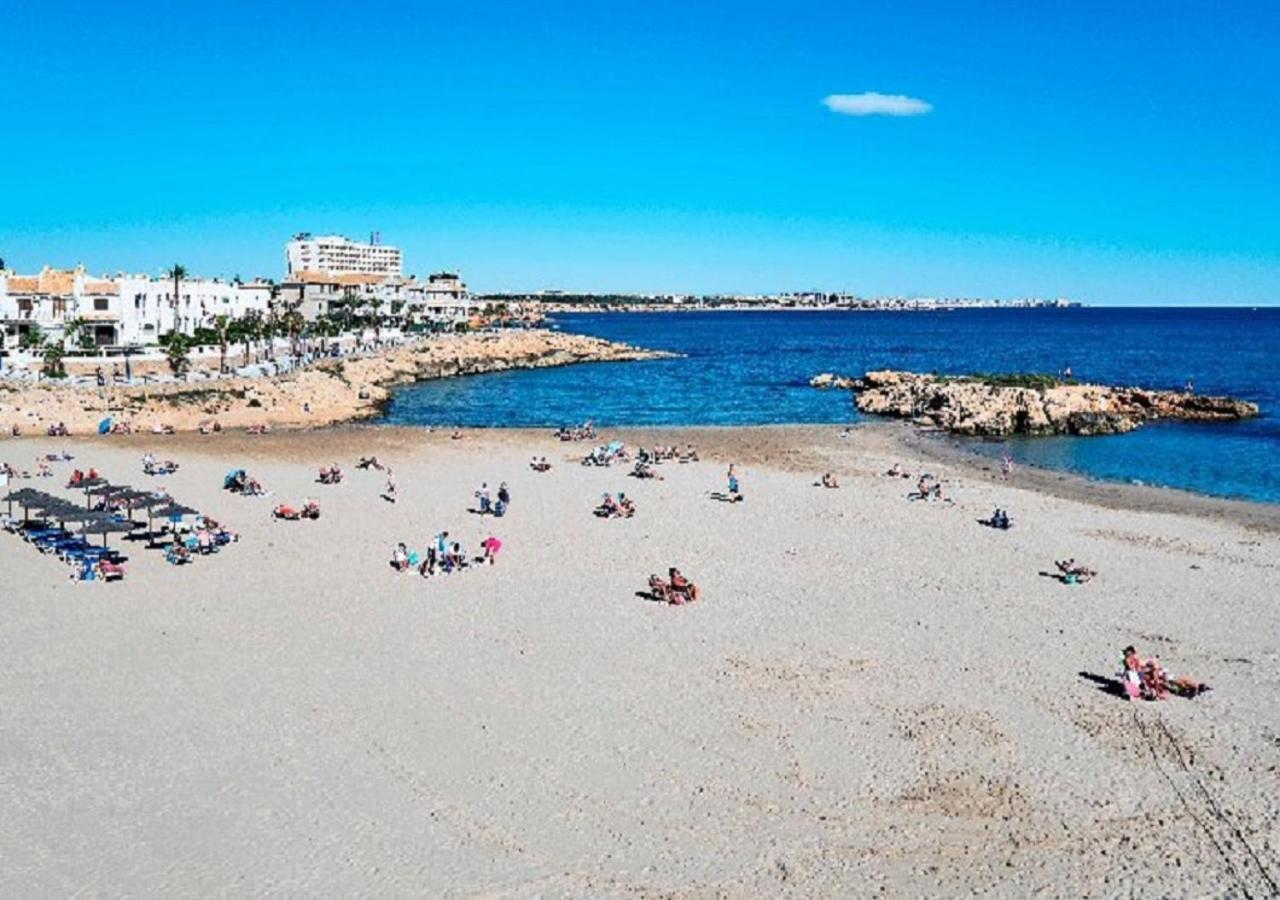 Torrevieja, La Torreta Ground Floor Apartment With Large Private Patio Garden ภายนอก รูปภาพ
